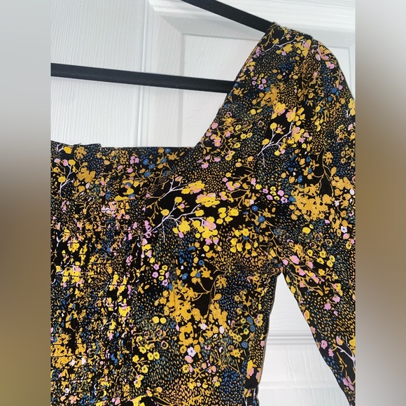 Paulina Floral Romper - Picture 6 of 7